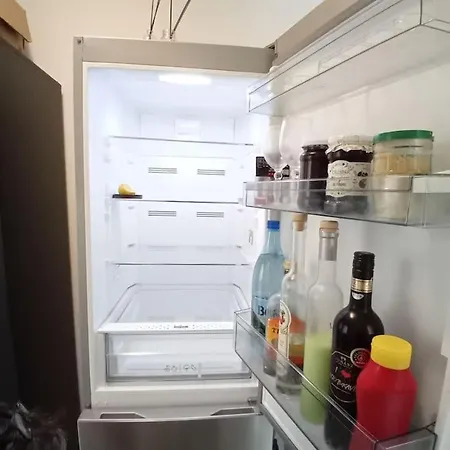דירה Cazare La 5 Minute De 2 Statii Metrou