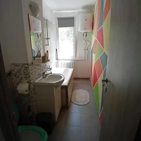 Cazare La 5 Minute De 2 Statii Metrou Apartment