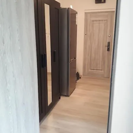 Cazare La 5 Minute De 2 Statii Metrou